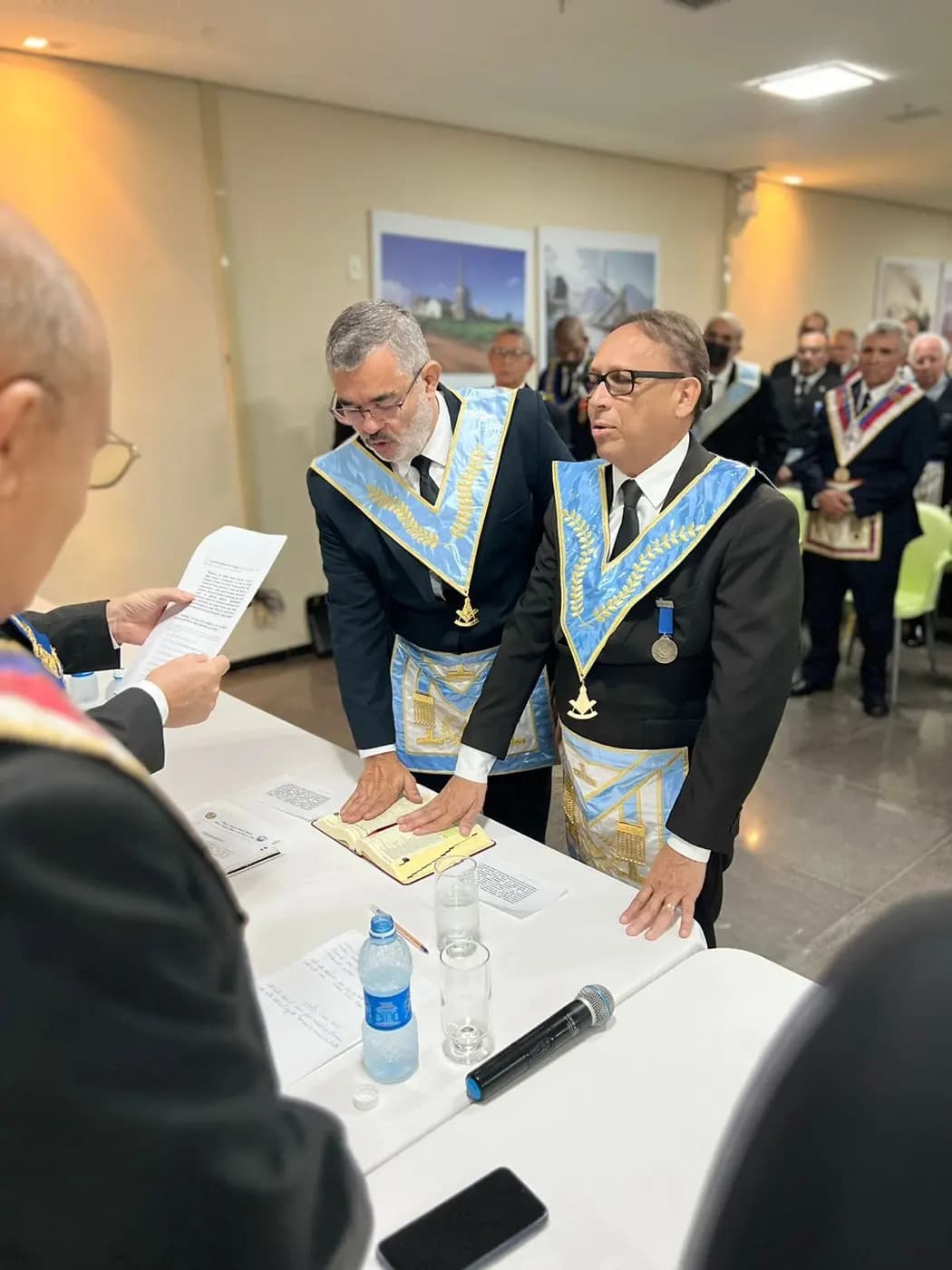 Registro fotográfico: POSSE E TRANSMISSÃO DE CARGOS DE GRÃO-MESTRE E GRÃO-MESTRE ADJUNTO – GOB/RN