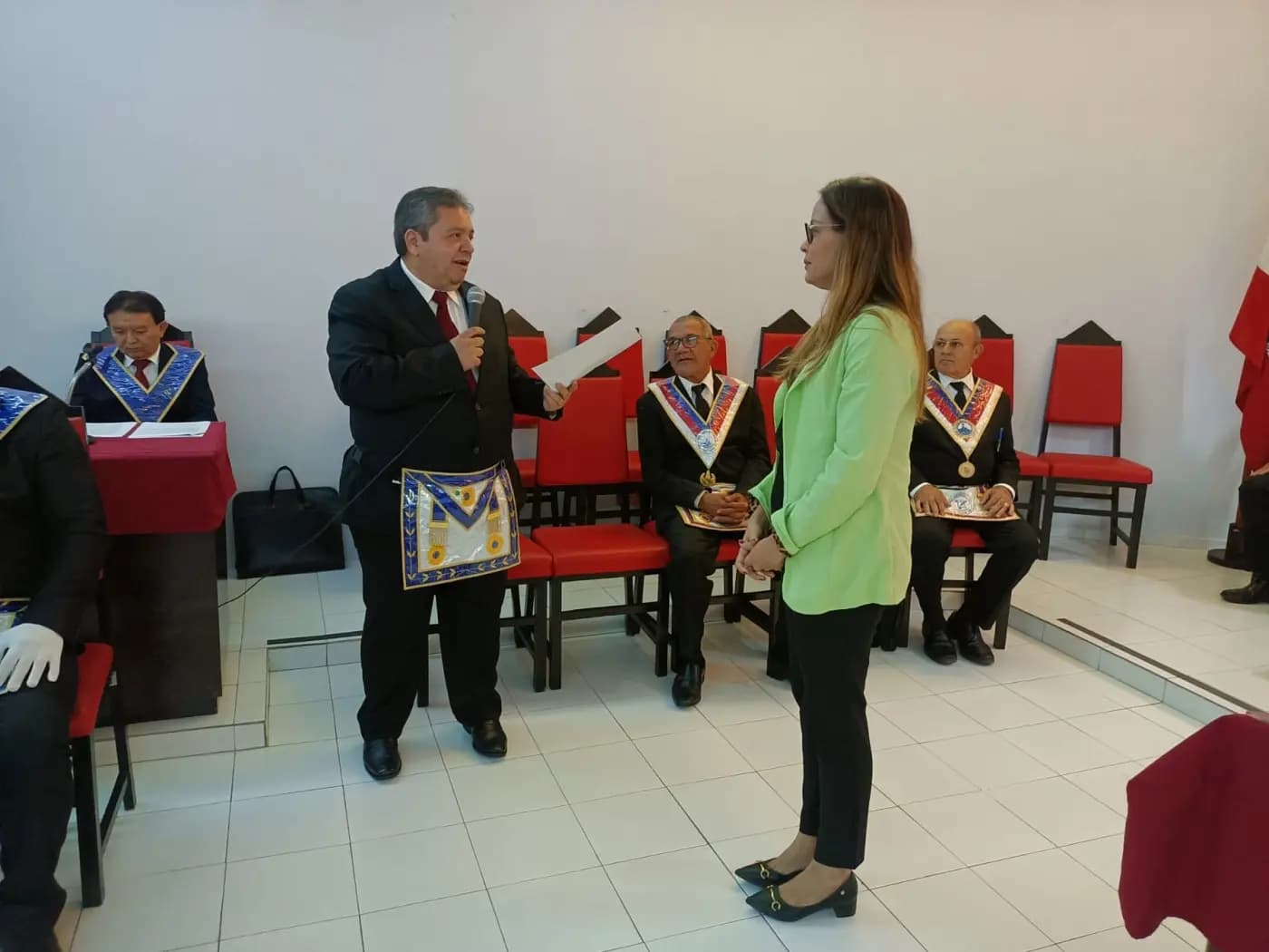 Registro fotográfico: SESSÃO MAGNA PÚBLICA ALUSIVA A 13º ANO DE FUNDAÇÃO DA ARLS UNIVERSITÁRIA MÁRIO VILAR DE MELO, Nº 4.085, ORIENTE DE NATAL/RN