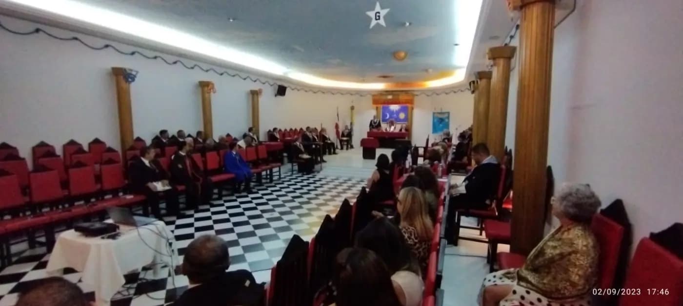 Registro fotográfico: SESSÃO MAGNA PÚBLICA ALUSIVA A 13º ANO DE FUNDAÇÃO DA ARLS UNIVERSITÁRIA MÁRIO VILAR DE MELO, Nº 4.085, ORIENTE DE NATAL/RN
