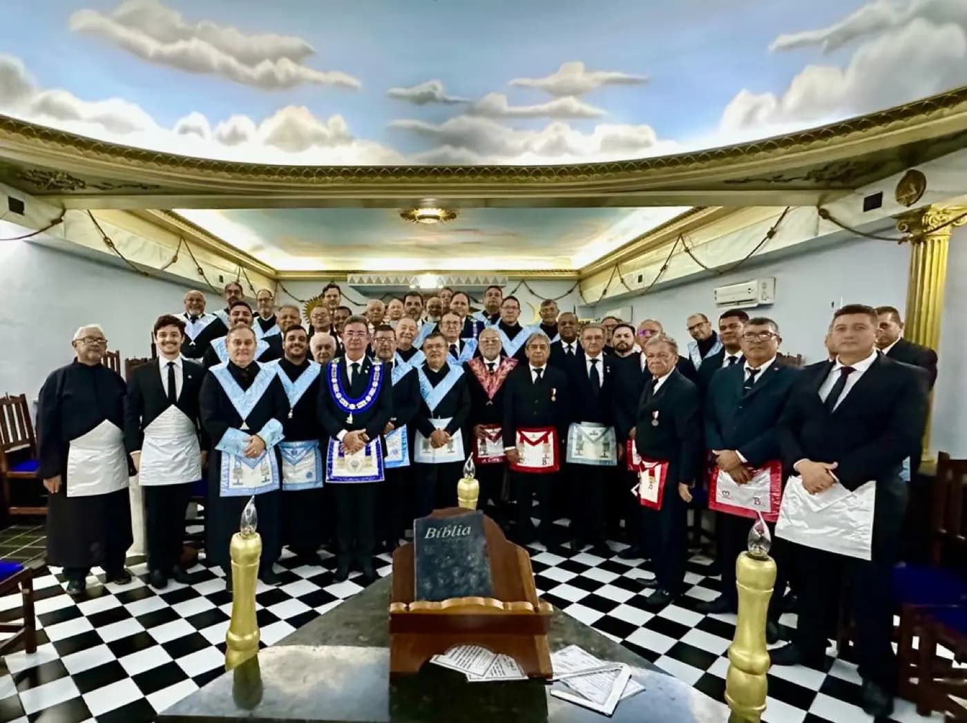 Registro fotográfico: SESSÃO CONJUNTA NO TEMPLO DA ARLS CIDADE DO SOL (GLERN)