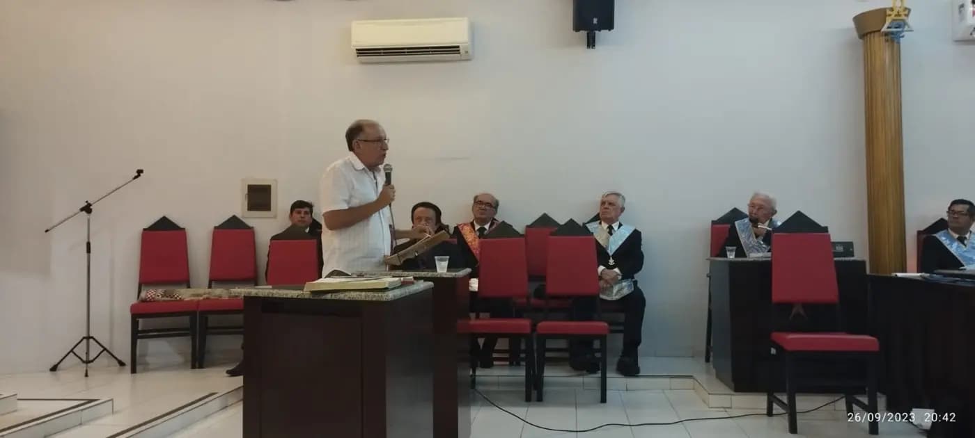 Registro fotográfico: SESSÃO MAGNA PÚBLICA – ARLS PEDRO GERMANO DA COSTA , Nº 2349, ORIENTE DE NATAL/RN – PALESTRA PROFERIDA PELO PROFESSOR “COQUINHO”