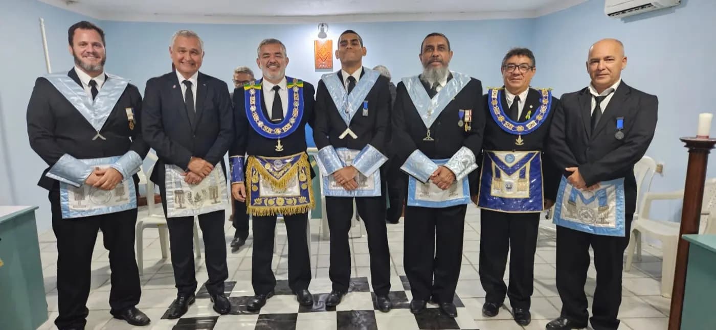 Registro fotográfico: SESSÃO MAGNA DE INSTALAÇÃO E POSSE DE VENERÁVEL MESTRE E DIRETORIA DA ARLS TIKVAH, Nº 4.366, ORIENTE DE NATAL/RN
