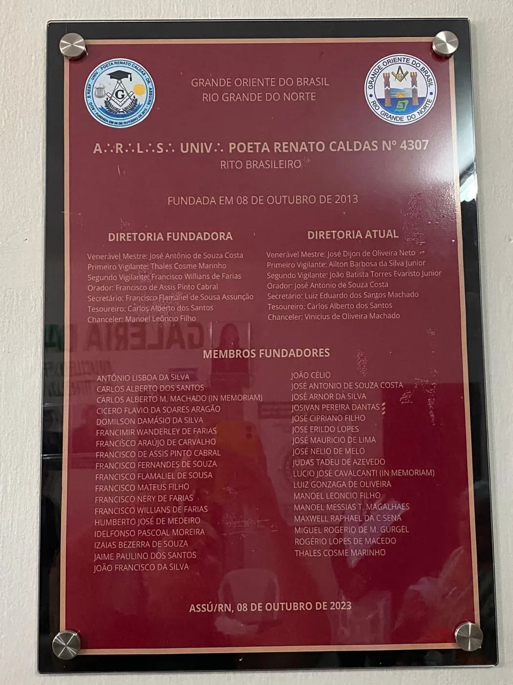 Registro fotográfico: SESSÃO MAGNA PÚBLICA ALUSIVA AO 10º ANO DE FUNDAÇÃO DA ARLS UNIVERSITÁRIA POETA RENATO CALDAS, Nº 4.307, ORIENTE DE ASSU/RN