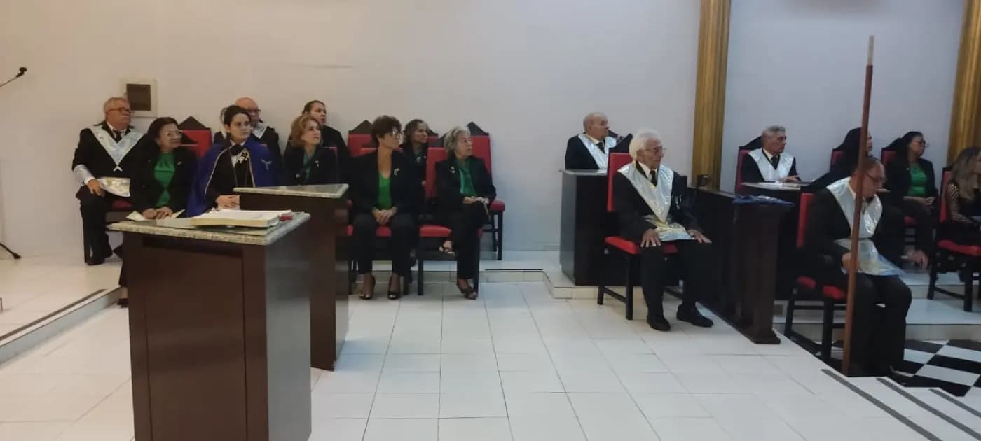 Registro fotográfico: SESSÃO MAGNA PÚBLICA ALUSIVA AO 56º ANO DE FUNDAÇÃO FRATERNIDADE FEMININA CRUZEIRO DO SUL