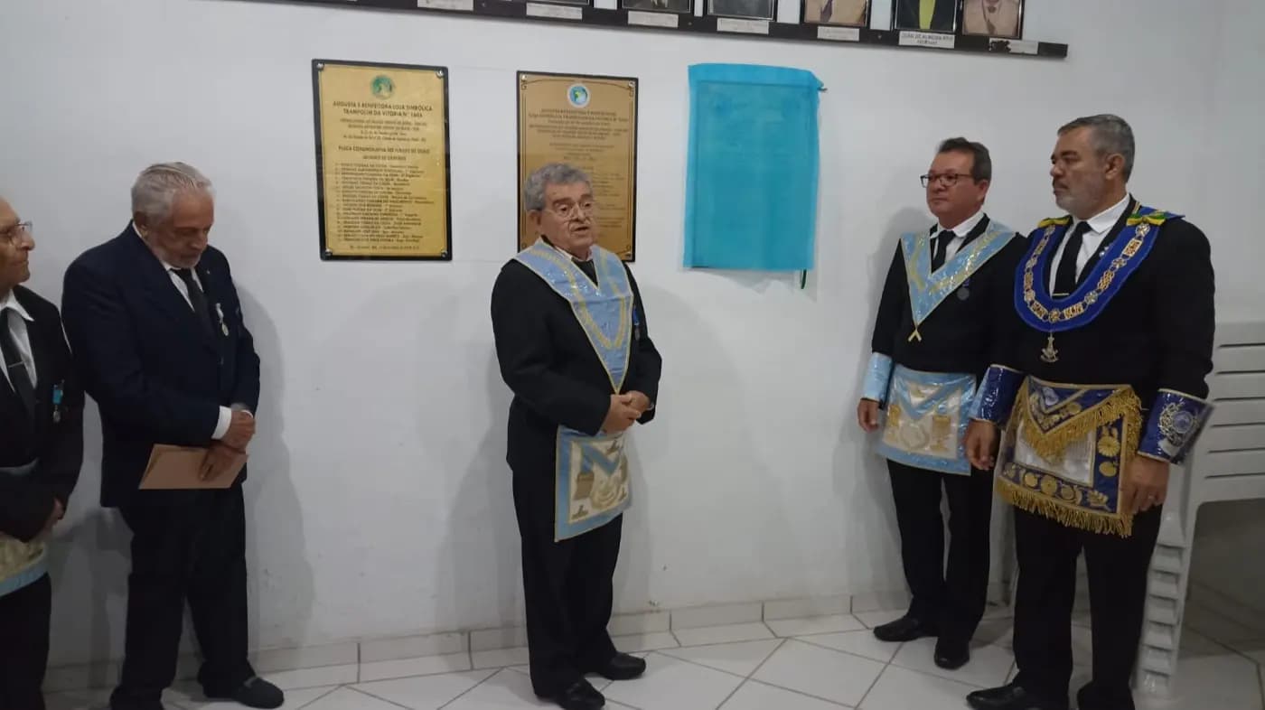 Registro fotográfico: SESSÃO MAGNA PÚBLICA ALUSIVA AO 59º ANO DE FUNDAÇÃO DA ARLS TRAMPOLIM DA VITÓRIA, Nº 1.606, ORIENTE DE NATAL/RN