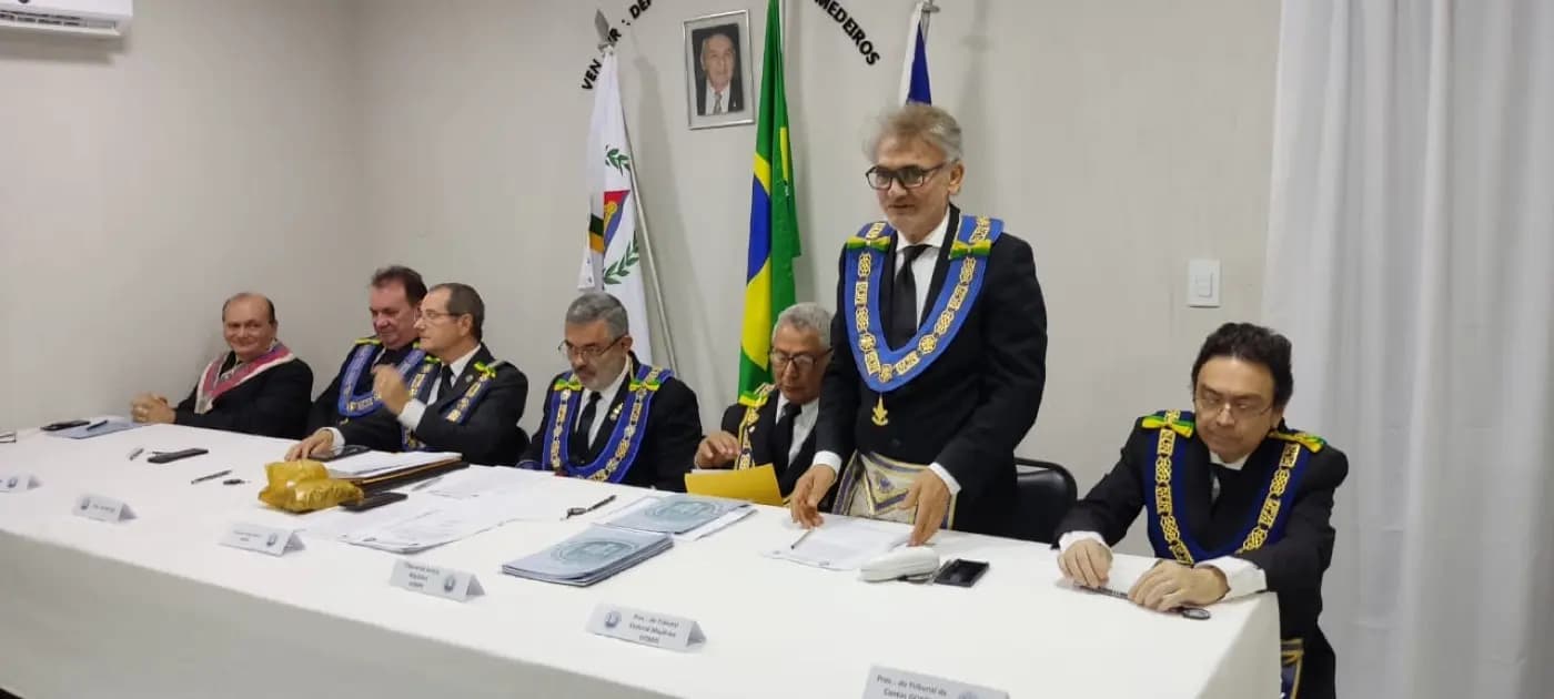 Registro fotográfico: CERIMÔNIA DE POSSE DOS MEMBROS DOS TRIBUNAIS MAÇÔNICOS E DO PROCURADOR-GERAL ESTADUAL MAÇÔNICO DO GOB/RN