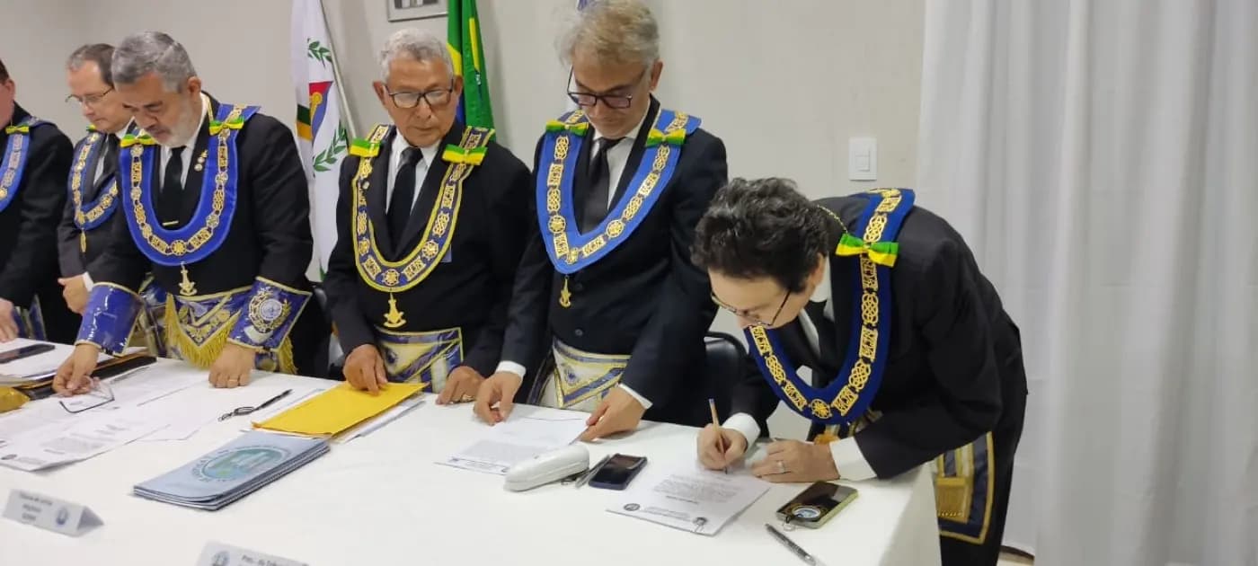 Registro fotográfico: CERIMÔNIA DE POSSE DOS MEMBROS DOS TRIBUNAIS MAÇÔNICOS E DO PROCURADOR-GERAL ESTADUAL MAÇÔNICO DO GOB/RN