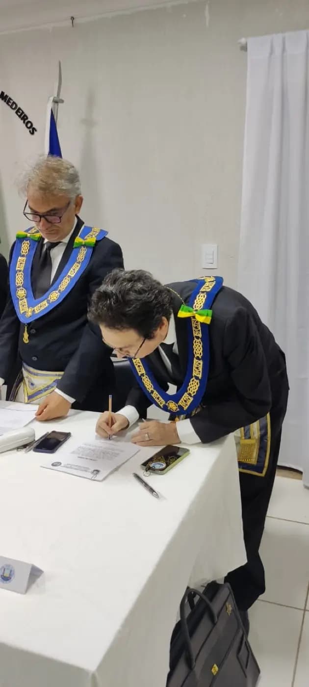 Registro fotográfico: CERIMÔNIA DE POSSE DOS MEMBROS DOS TRIBUNAIS MAÇÔNICOS E DO PROCURADOR-GERAL ESTADUAL MAÇÔNICO DO GOB/RN