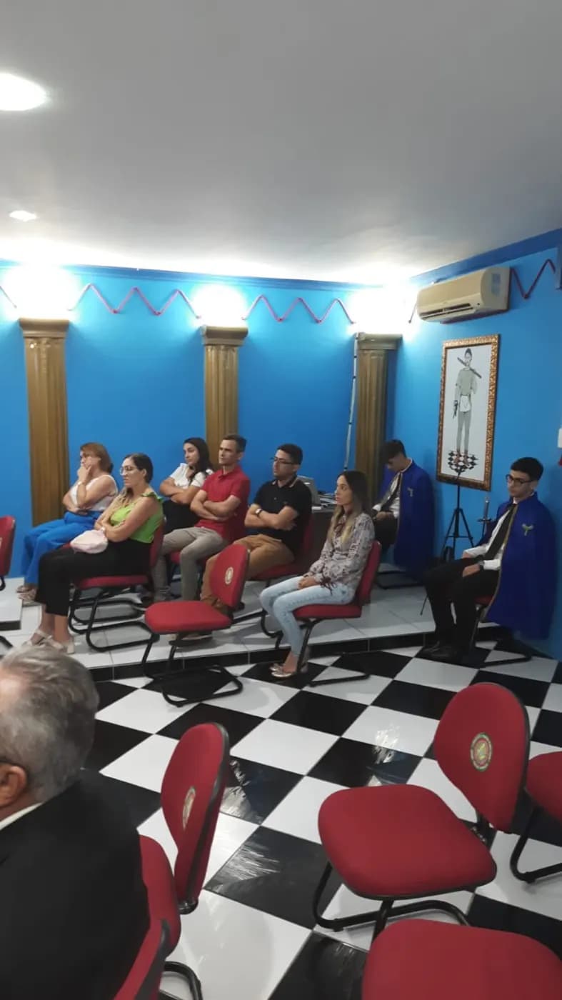 Registro fotográfico: O NÚCLEO ALFA UNIÃO E TRABALHO SANTACRUZENSE E A LOJA MAÇÔNICA UNIÃO E TRABALHO IV REALIZAM PALESTRA SOBRE EMPREENDEDORISMO, EM REUNIÃO CONJUNTA