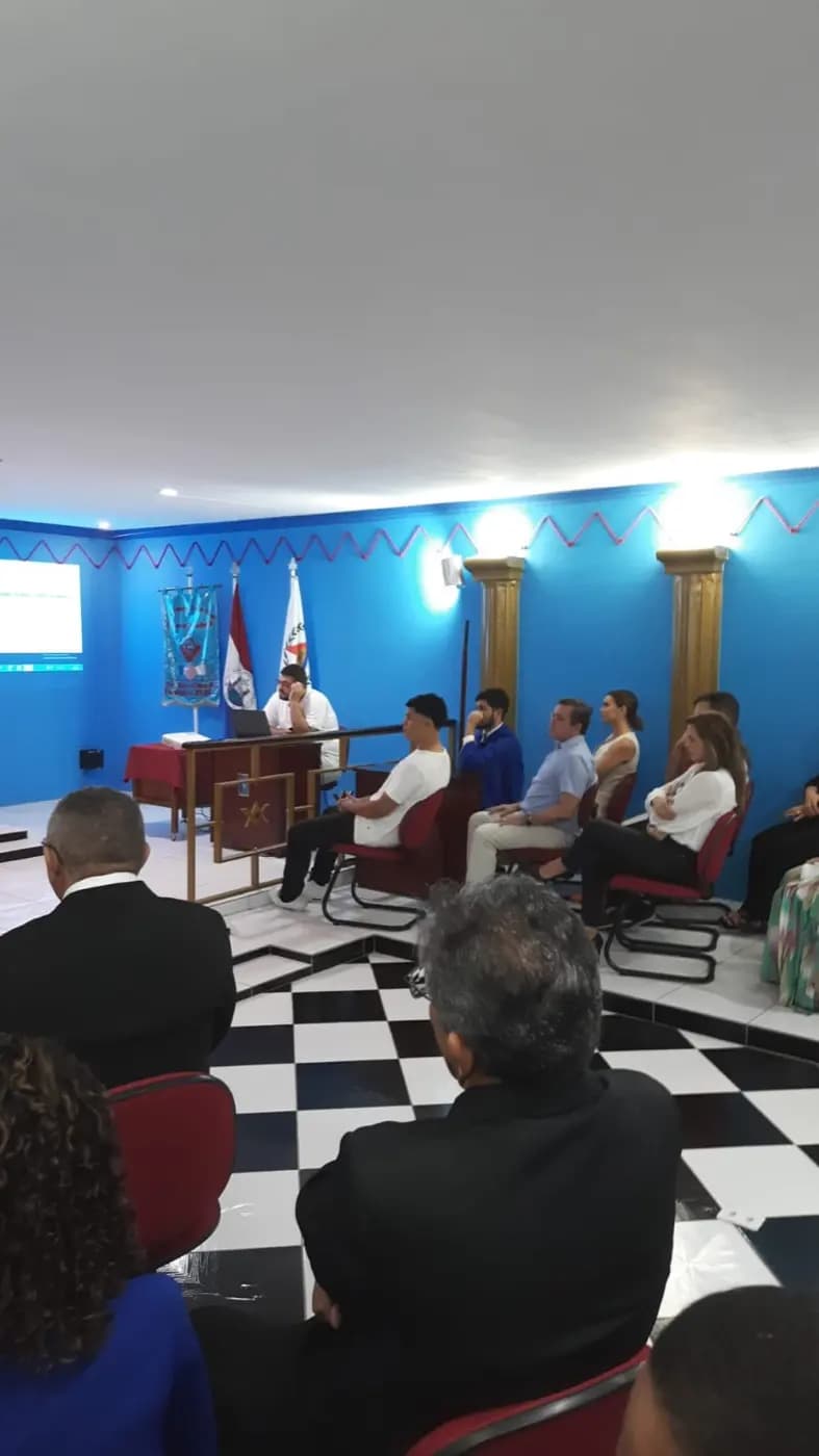 Registro fotográfico: O NÚCLEO ALFA UNIÃO E TRABALHO SANTACRUZENSE E A LOJA MAÇÔNICA UNIÃO E TRABALHO IV REALIZAM PALESTRA SOBRE EMPREENDEDORISMO, EM REUNIÃO CONJUNTA