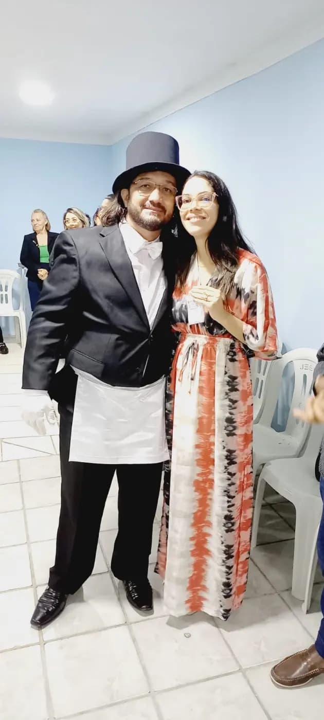 Registro fotográfico: PARTICIPAÇÃO DO GRÃO-MESTRE DO GOB/RN NA SESSÃO MAGNA DE INICIAÇÃO DA ARLS LUIZ GONZAGA DO NASCIMENTO, N° 4.567, ORIENTE DE SANTA MARIA/RN.