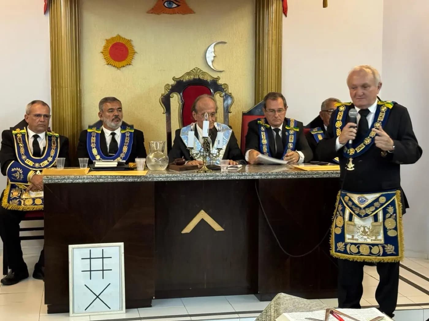 Registro fotográfico: PARTICIPAÇÃO DO GRÃO-MESTRE DO GOB/RN NA SESSÃO MAGNA ALUSIVA AO 188º ANO DE FUNDAÇÃO DA ARLS 21 DE MARÇO, Nº 152, ORIENTE DE NATAL/RN.