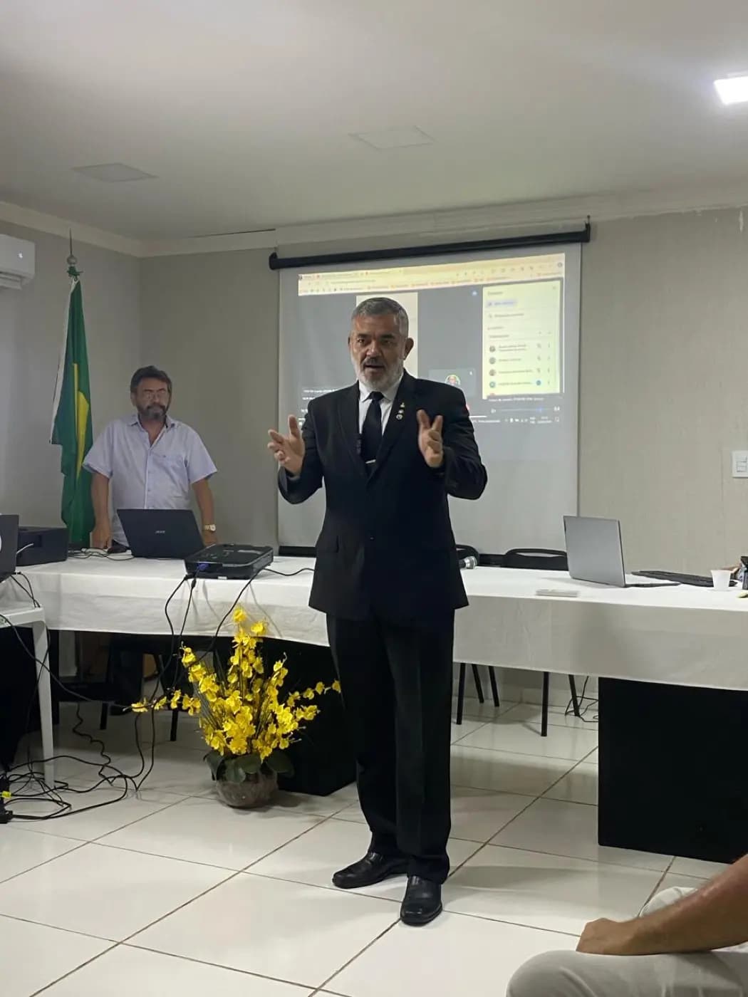 Registro fotográfico: SEGUNDO BATE-PAPO COM APRENDIZES MAÇONS