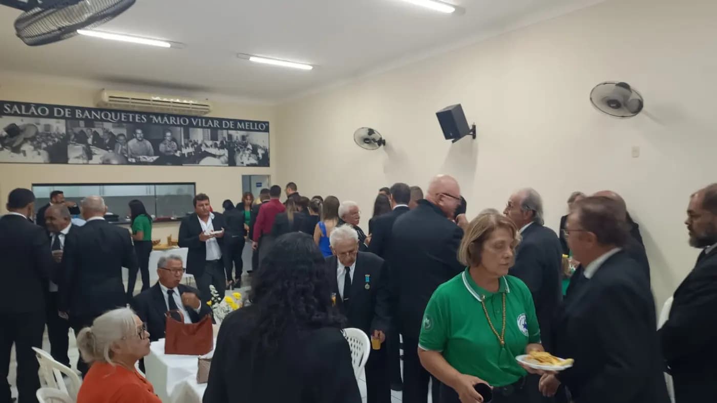 Registro fotográfico: PARTICIPAÇÃO DO GRÃO-MESTRE DO GOB/RN NA SESSÃO MAGNA PÚBLICA DA ARLS JOÃO CECÍLIO DA COSTA N° 2.116, ORIENTE DE NATAL/RN, ALUSIVA AO PERÍODO PASCAL.