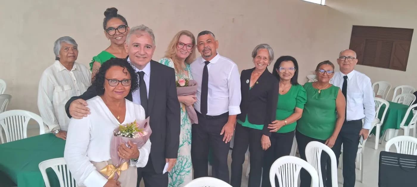 Registro fotográfico: PARTICIPAÇÃO DO GRÃO-MESTRE DO GOB/RN NA SESSÃO MAGNA DE INICIAÇÃO REALIZADA PELA ARLS GENTIL MARINHO N° 2.070, ORIENTE DE PARNAMIRIM/RN.
