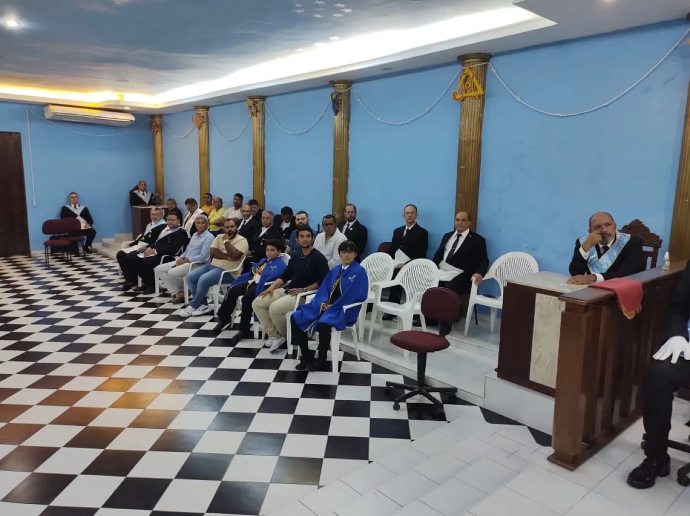 Registro fotográfico: PARTICIPAÇÃO DO GRÃO-MESTRE DO GOB/RN NA SESSÃO MAGNA ALUSIVA AO 13º ANO DE FUNDAÇÃO DA ARLS MONTEIRO LOBATO Nº 4.162, ORIENTE DE PARNAMIRIM/RN.