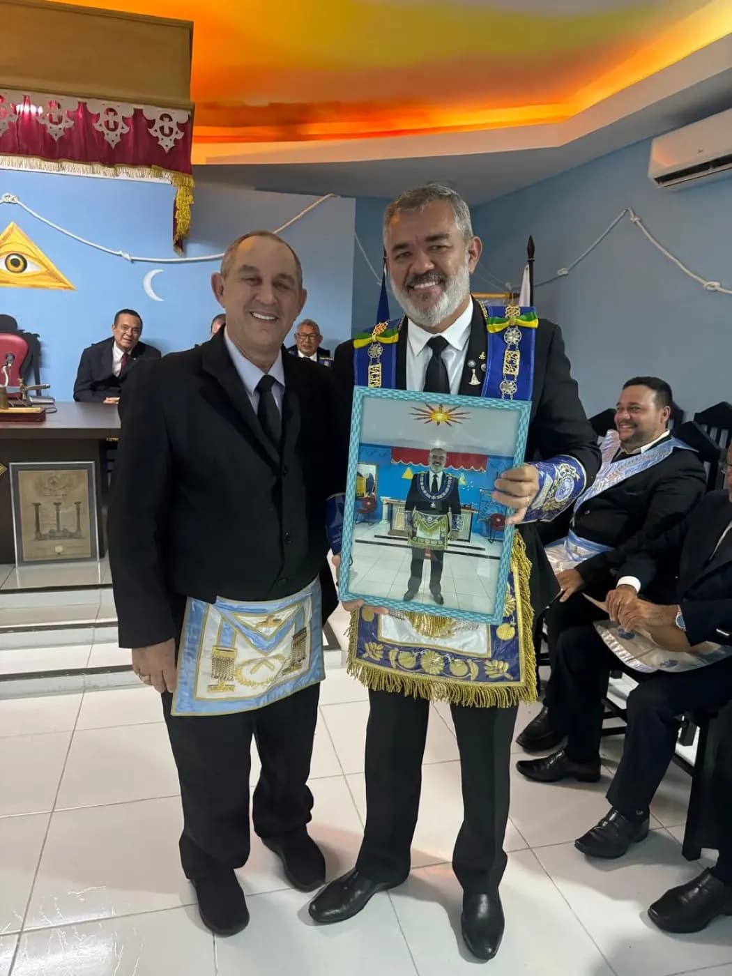 Registro fotográfico: PARTICIPAÇÃO DO GRÃO-MESTRE DO GOB/RN NA SESSÃO ORDINÁRIA NO GRAU DE APRENDIZ MAÇOM, DA ARLS 21 DE ABRIL Nº 1.864, ORIENTE DE PARNAMIRIM/RN.