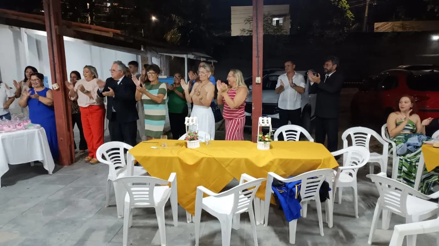 Registro fotográfico: PARTICIPAÇÃO DO GRÃO-MESTRE DO GOB/RN NA SESSÃO MAGNA PÚBLICA CONJUNTA EM COMEMORAÇÃO AO DIA DAS MÃES, REALIZADA PELAS LOJAS MAÇÔNICAS UNIÃO NATALENSE Nº 2.414, AURORA DO ORIENTE Nº 3.269, ARY REIS DUARTE Nº 4.251, UNIVERSITÁRIA ESTRELA NATALENSE Nº 4.122 E MONTEIRO LOBATO Nº 4.162, TODAS DO ORIENTE DE PARNAMIRIM/RN.