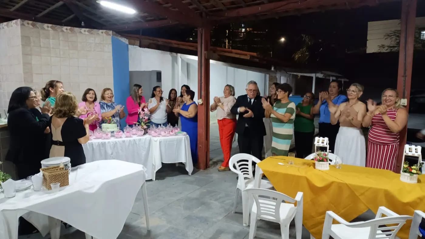 Registro fotográfico: PARTICIPAÇÃO DO GRÃO-MESTRE DO GOB/RN NA SESSÃO MAGNA PÚBLICA CONJUNTA EM COMEMORAÇÃO AO DIA DAS MÃES, REALIZADA PELAS LOJAS MAÇÔNICAS UNIÃO NATALENSE Nº 2.414, AURORA DO ORIENTE Nº 3.269, ARY REIS DUARTE Nº 4.251, UNIVERSITÁRIA ESTRELA NATALENSE Nº 4.122 E MONTEIRO LOBATO Nº 4.162, TODAS DO ORIENTE DE PARNAMIRIM/RN.