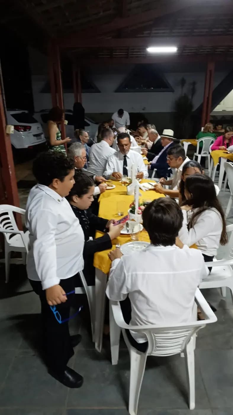 Registro fotográfico: PARTICIPAÇÃO DO GRÃO-MESTRE DO GOB/RN NA SESSÃO MAGNA PÚBLICA CONJUNTA EM COMEMORAÇÃO AO DIA DAS MÃES, REALIZADA PELAS LOJAS MAÇÔNICAS UNIÃO NATALENSE Nº 2.414, AURORA DO ORIENTE Nº 3.269, ARY REIS DUARTE Nº 4.251, UNIVERSITÁRIA ESTRELA NATALENSE Nº 4.122 E MONTEIRO LOBATO Nº 4.162, TODAS DO ORIENTE DE PARNAMIRIM/RN.
