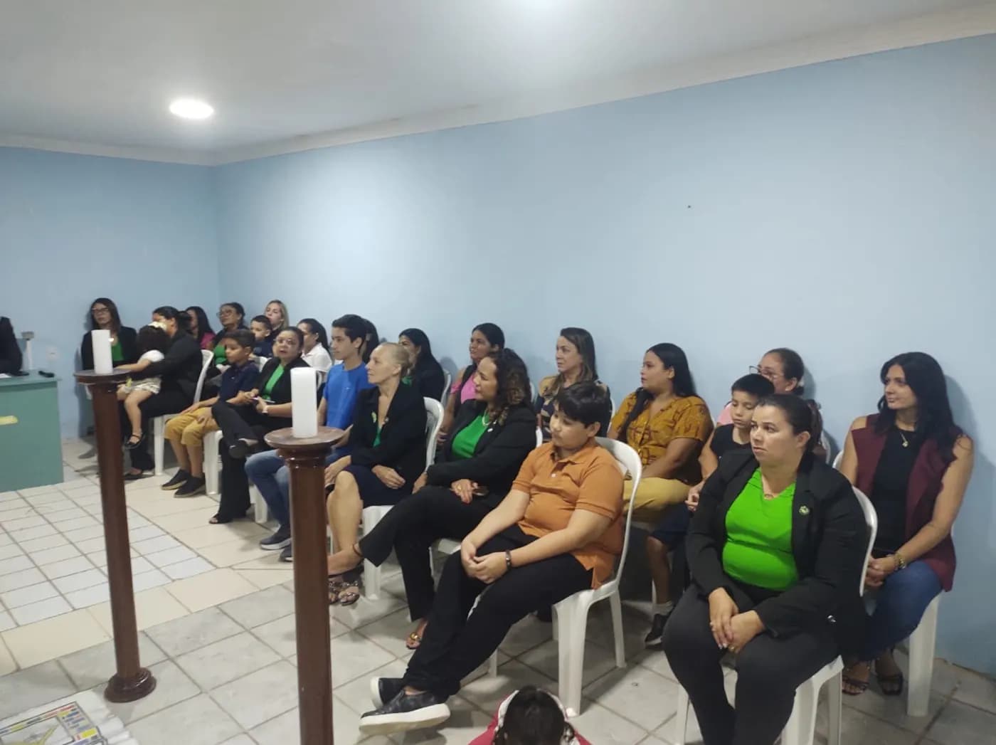 Registro fotográfico: PARTICIPAÇÃO DO GRÃO-MESTRE DO GOB/RN NA SESSÃO MAGNA PÚBLICA ALUSIVA AO DIA DAS MÃES, REALIZADA PELA ARLS LUIZ GONZAGA DO NASCIMENTO N° 4.567, ORIENTE DE SANTA MARIA/RN.