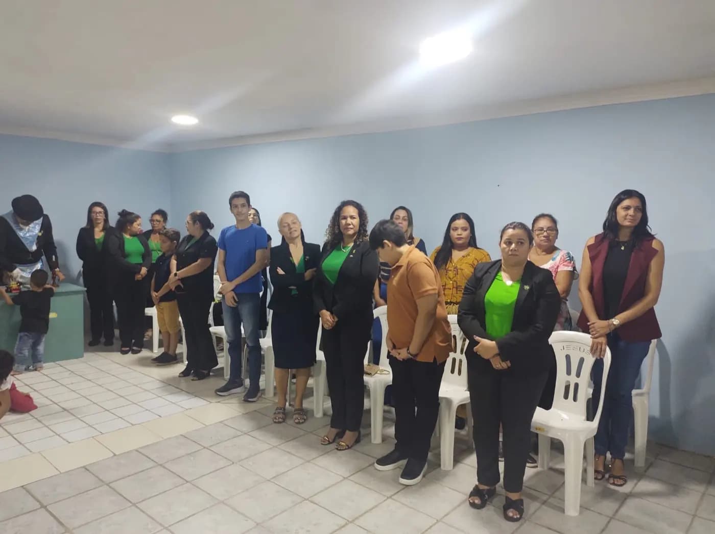 Registro fotográfico: PARTICIPAÇÃO DO GRÃO-MESTRE DO GOB/RN NA SESSÃO MAGNA PÚBLICA ALUSIVA AO DIA DAS MÃES, REALIZADA PELA ARLS LUIZ GONZAGA DO NASCIMENTO N° 4.567, ORIENTE DE SANTA MARIA/RN.