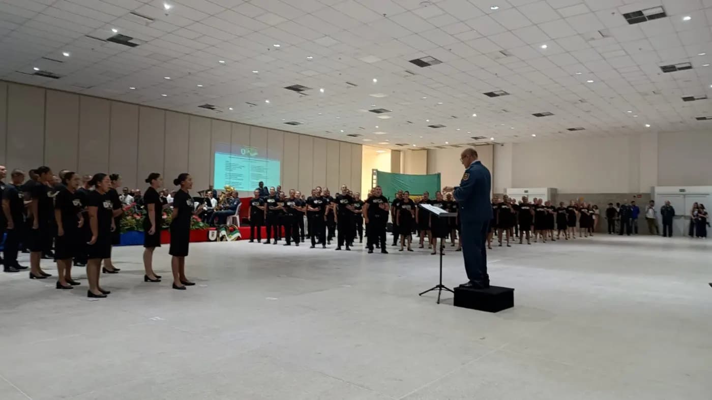 Registro fotográfico: PARTICIPAÇÃO DO GRÃO-MESTRE DO GOB/RN NA SOLENIDADE MILITAR ALUSIVA AOS 190 ANOS DA POLÍCIA MILITAR DO RIO GRANDE DO NORTE.