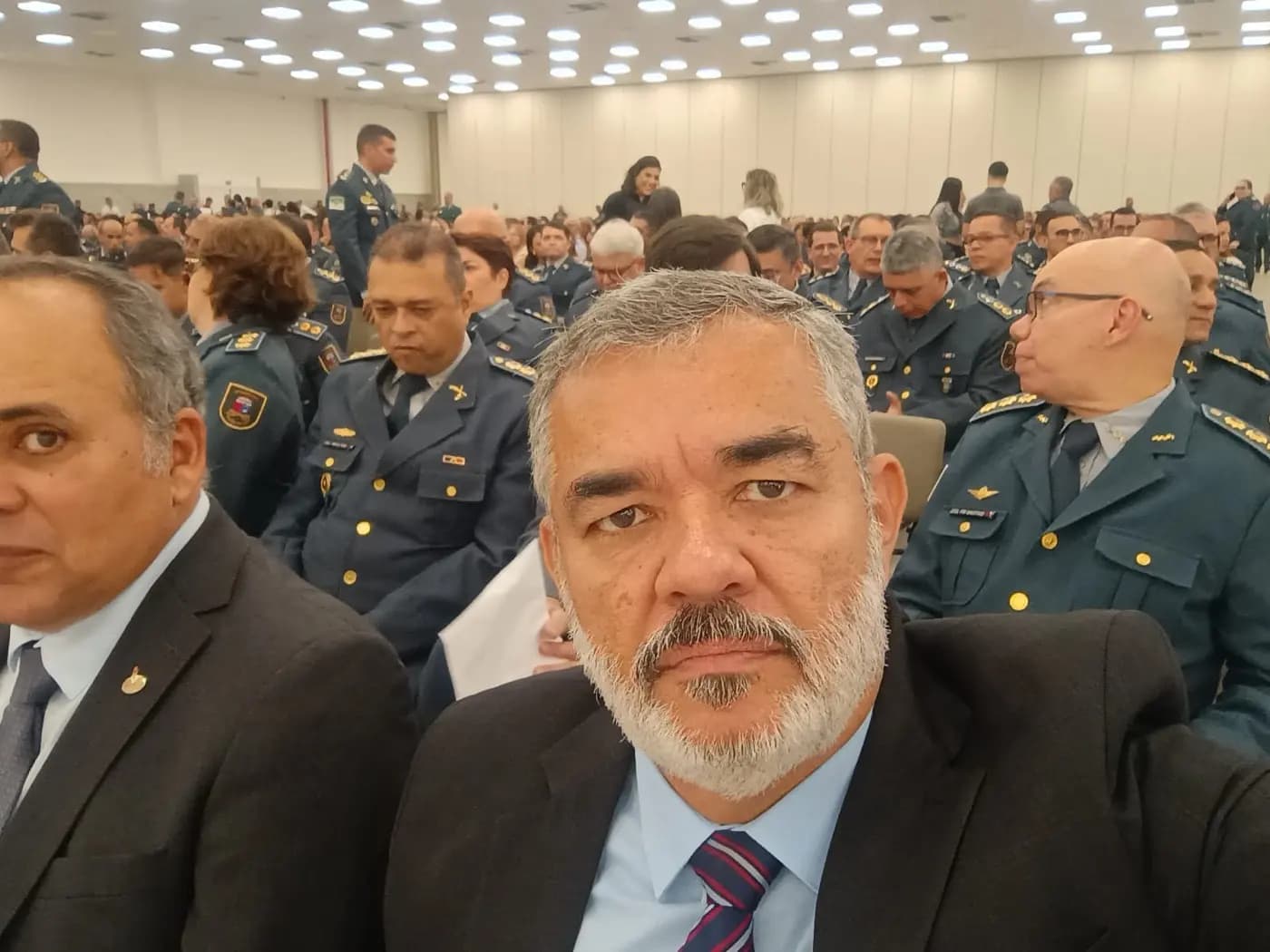 Registro fotográfico: PARTICIPAÇÃO DO GRÃO-MESTRE DO GOB/RN NA SOLENIDADE MILITAR ALUSIVA AOS 190 ANOS DA POLÍCIA MILITAR DO RIO GRANDE DO NORTE.