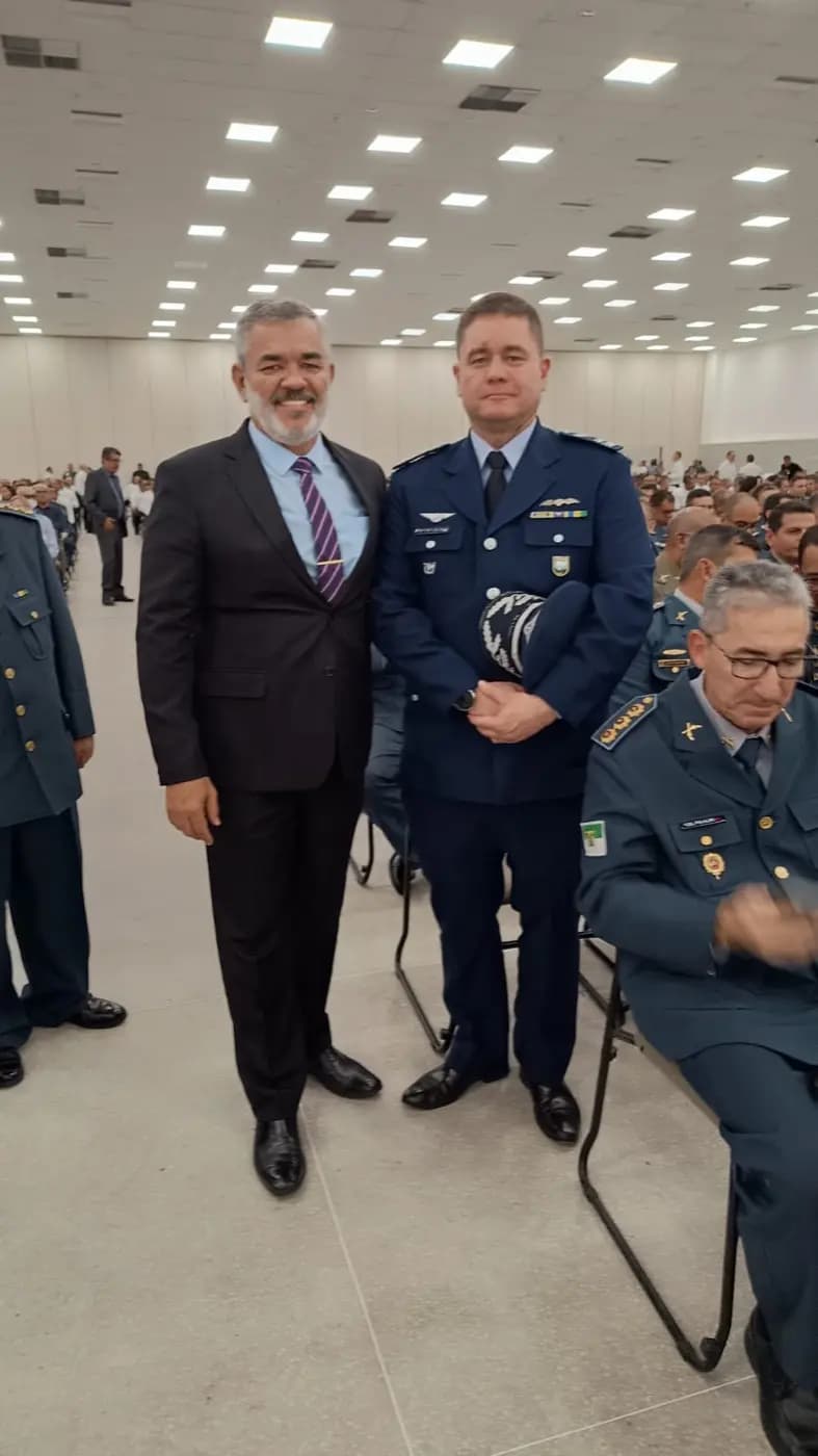 Registro fotográfico: PARTICIPAÇÃO DO GRÃO-MESTRE DO GOB/RN NA SOLENIDADE MILITAR ALUSIVA AOS 190 ANOS DA POLÍCIA MILITAR DO RIO GRANDE DO NORTE.