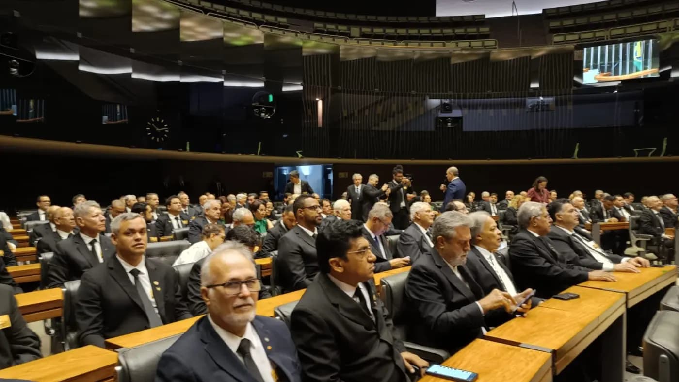 Registro fotográfico: PARTICIPAÇÃO DO GRÃO-MESTRE DO GOB/RN E COMITIVA NA SUPREMA CONGREGAÇÃO/2024 DO GOB E NA SESSÃO SOLENE DO CONGRESSO NACIONAL, EM HOMENAGEM AO DIA DO MAÇOM.