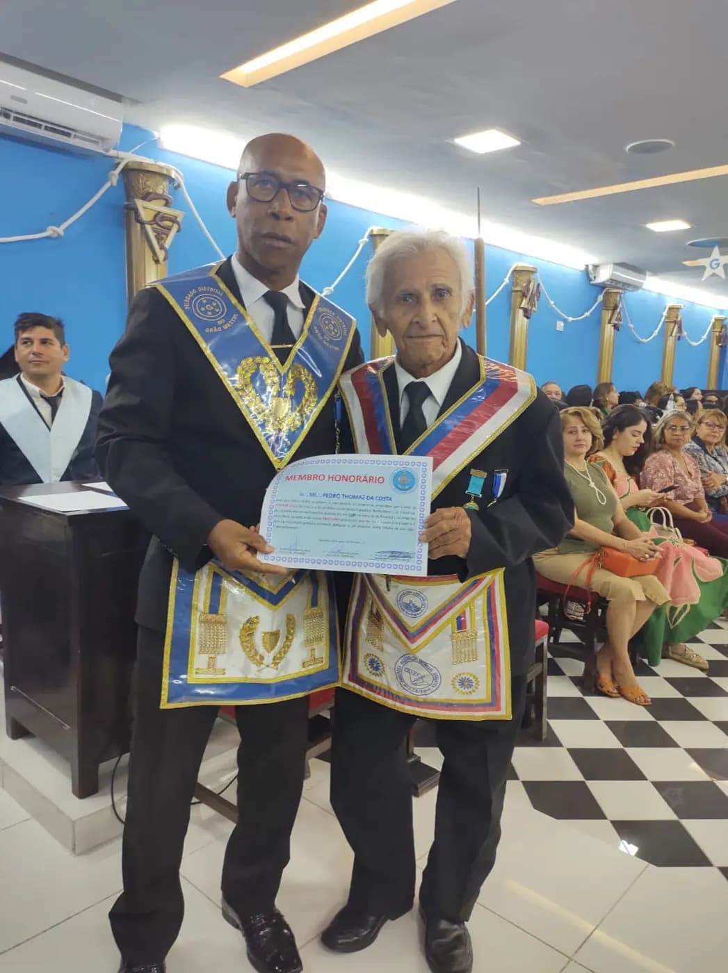 Registro fotográfico: SESSÃO MAGNA PÚBLICA ALUSIVA AO 118º ANO DE FUNDAÇÃO DA ARLS EVOLUÇÃO SEGUNDA Nº 852, ORIENTE DE NATAL/RN.