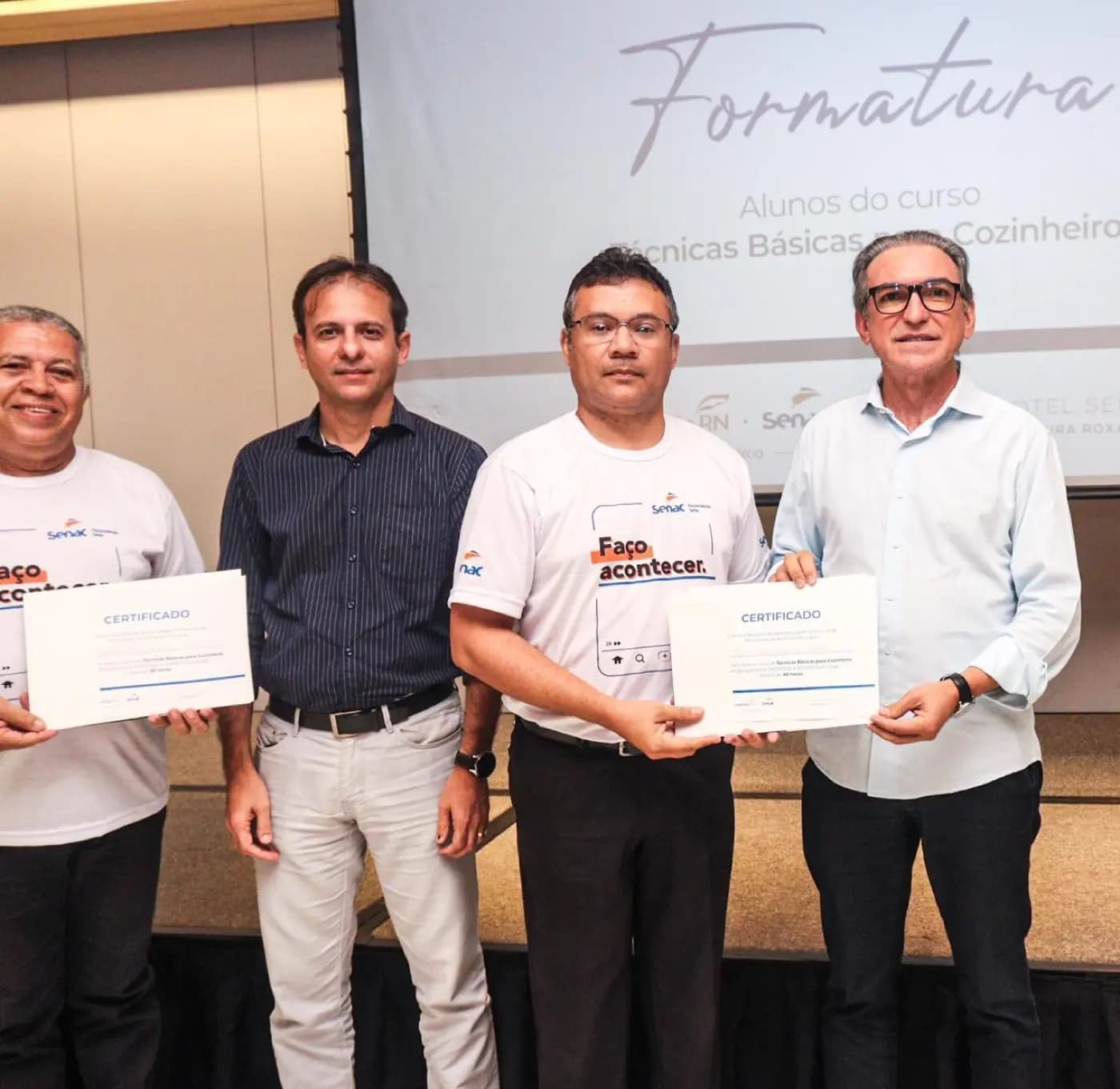 Registro fotográfico: GESTÃO PARTICIPATIVA – CURSO DE TÉCNICAS BÁSICAS EM COZINHA – PARCERIA ENTRE O SENAC E O GOB/RN.