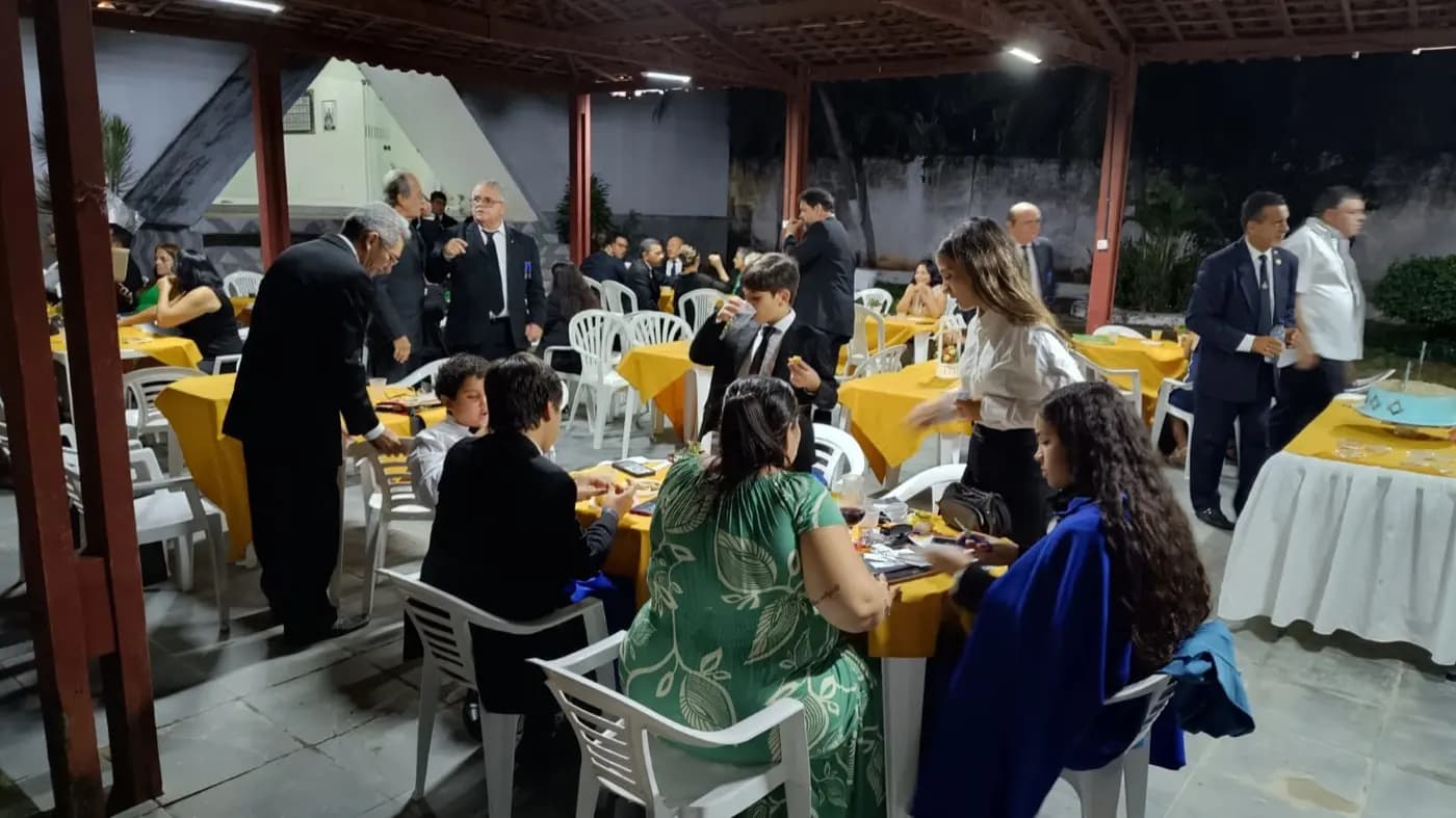 Registro fotográfico: SESSÃO MAGNA PÚBLICA ALUSIVA AO 51º ANO DE FUNDAÇÃO DA LOJA MAÇÔNICA UNIÃO NATALENSE Nº 2.414, ORIENTE DE PARNAMIRIM/RN, E AO DIA INTERNACIONAL DA MULHER.