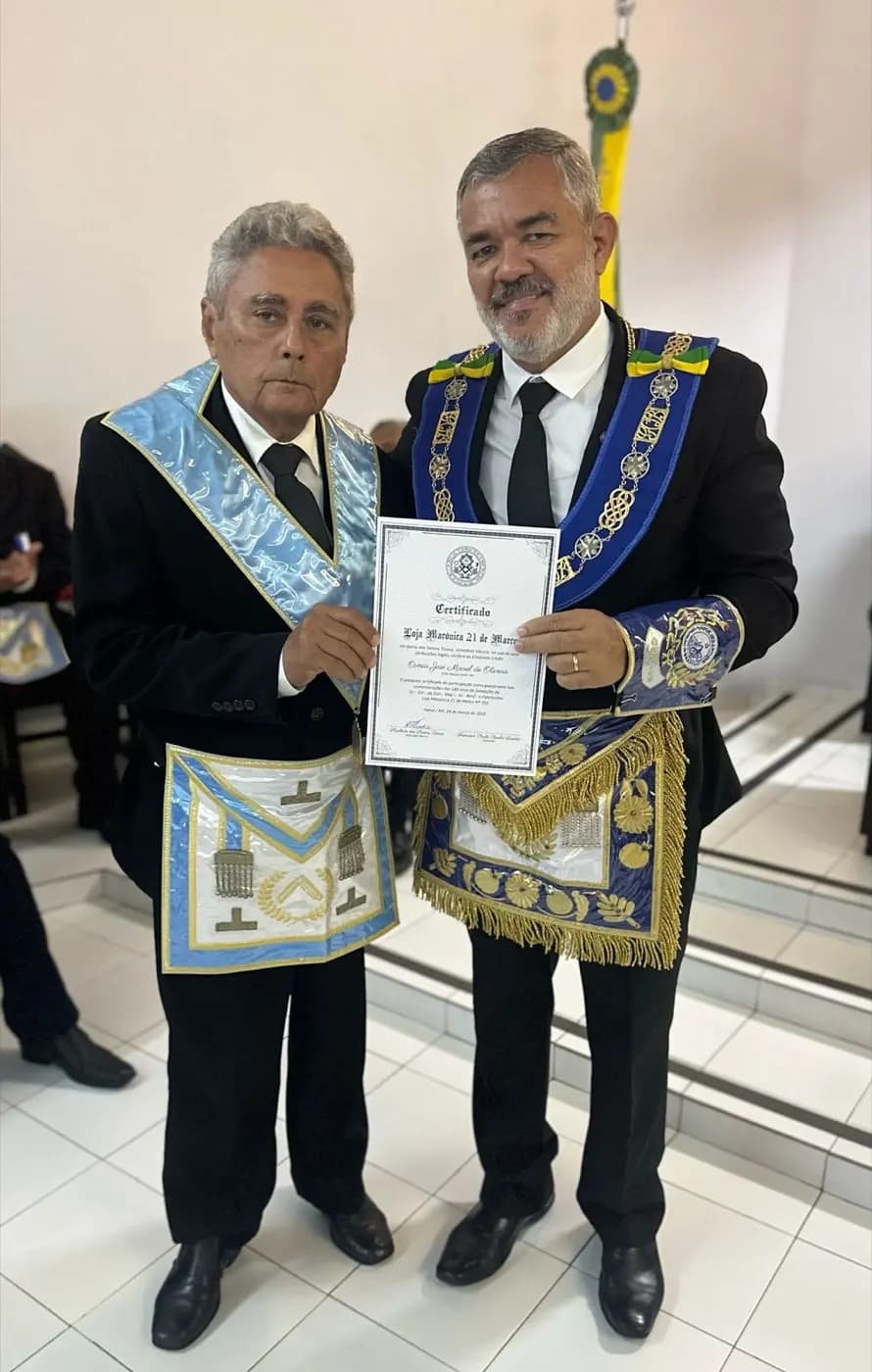 Registro fotográfico: PARTICIPAÇÃO DO GRÃO-MESTRE DO GOB-RN NA SESSÃO MAGNA PÚBLICA ALUSIVA AO 189º ANO DE FUNDAÇÃO DA LOJA MAÇÔNICA 21 DE MARÇO Nº 152, ORIENTE DE NATAL/RN.