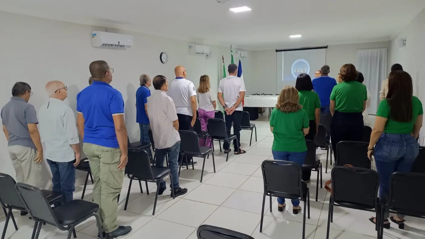 Registro fotográfico: ATO DE AGRADECIMENTO AOS PROFISSIONAIS VOLUNTÁRIOS QUE PARTICIPARAM DA AÇÃO FILANTRÓPICA ESTADUAL, COORDENADA PELO GOB-RN, REALIZADA NO DIA 26/04/2025 – CAMPANHA SAÚDE FÍSICA E MENTAL, AUTOCUIDADOS E BEM-ESTAR.