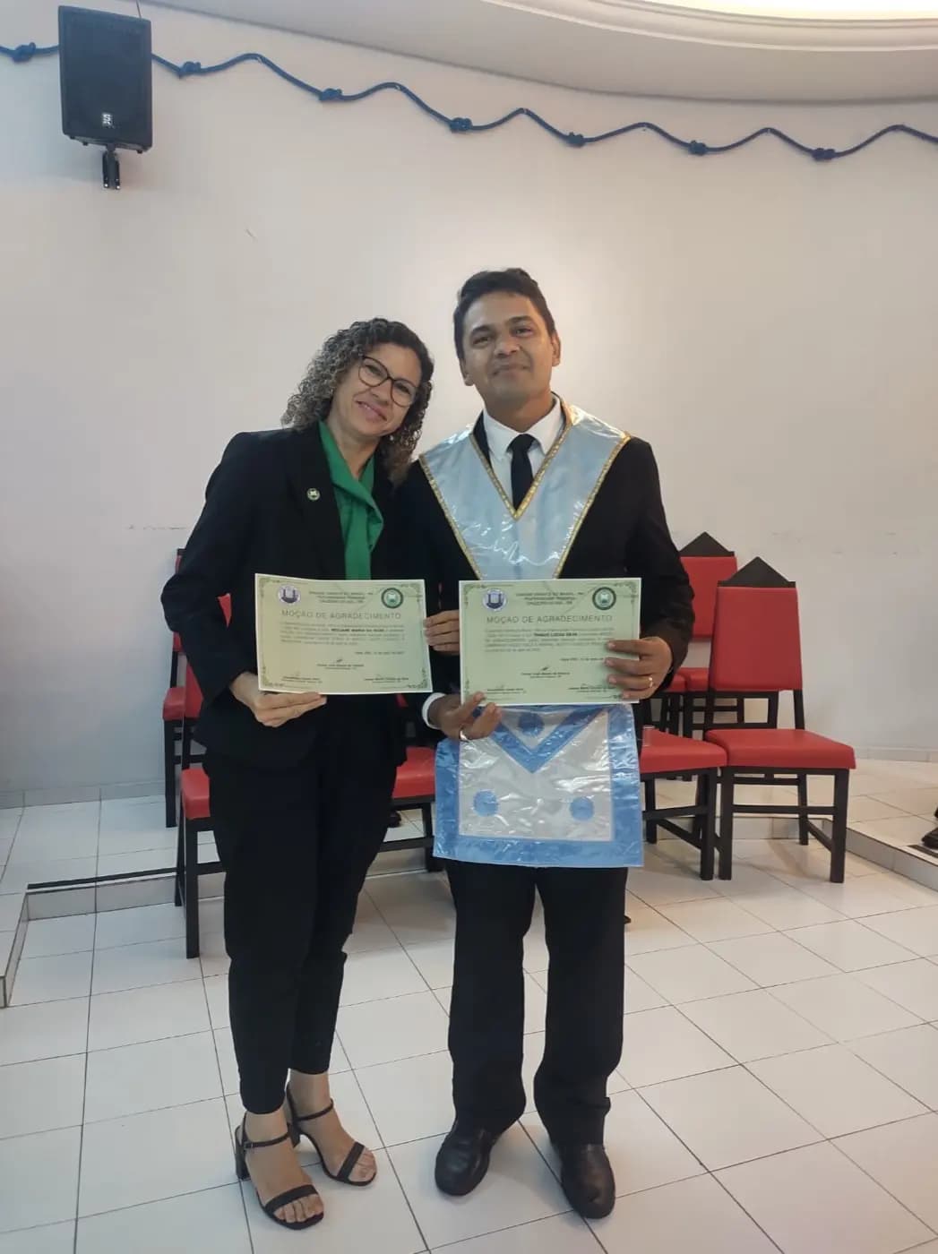 Registro fotográfico: PARTICIPAÇÃO DO GRÃO-MESTRE DO GOB-RN NA SESSÃO MAGNA PÚBLICA ALUSIVA AO DIA DAS MÃES REALIZADA PELA LOJA MAÇÔNICA 21 DE MARÇO N° 152, ORIENTE DE NATAL/RN.