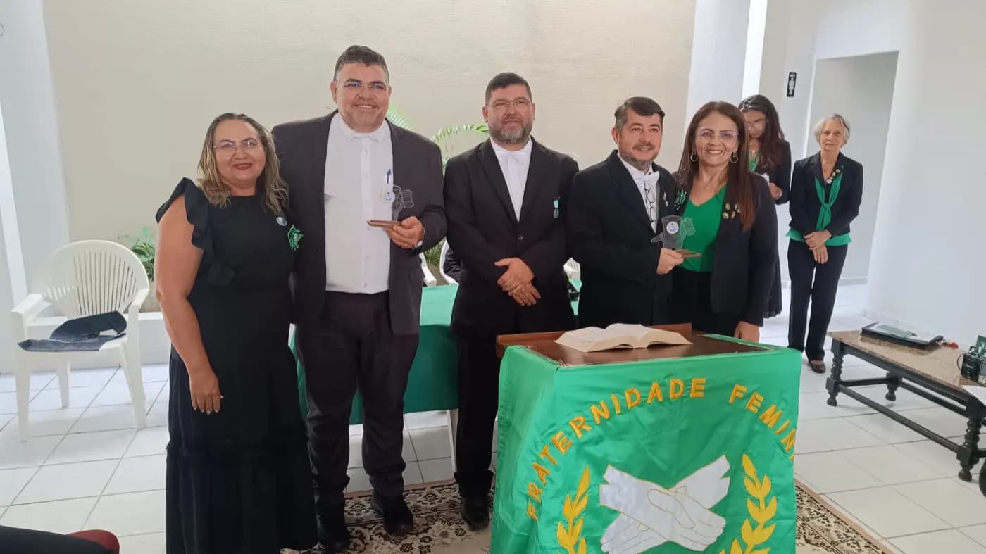 Registro fotográfico: SESSÃO MAGNA DE INSTALAÇÃO E POSSE DE VENERÁVEL MESTRE E POSSE DA NOVA DIRETORIA DA LOJA MAÇÔNICA UNIVERSITÁRIA ESTRELA NATALENSE Nº 4.122, RITO SCHRÖDER, ORIENTE DE PARNAMIRIM-RN, ELEITOS PARA O BIÊNIO 2025/2027.