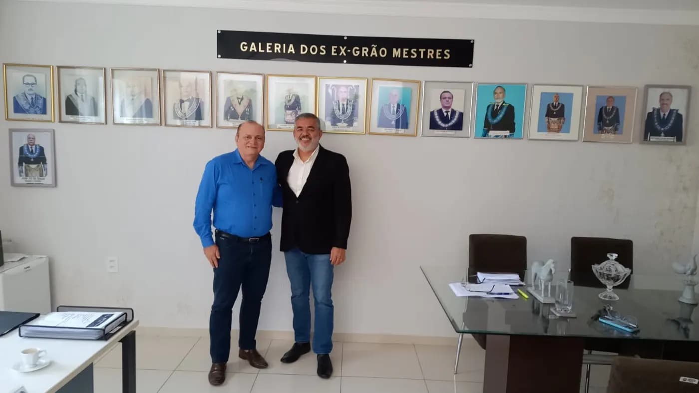 Registro fotográfico: VISITA DO PRESIDENTE DA PAEL AO GRÃO-MESTRE DO GOB-RN.