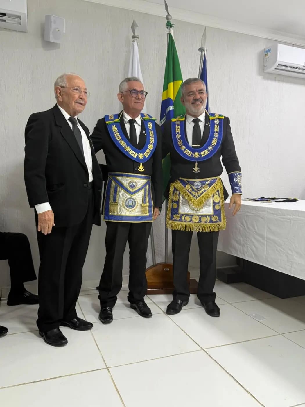 Registro fotográfico: ATO ADMINISTRATIVO DE POSSE DA DIRETORA EXECUTIVA DA APJ/GOB-RN, DE SECRETÁRIOS DO GOB-RN E DE JUÍZES DOS TRIBUNAIS MAÇÔNICOS DO GOB-RN.