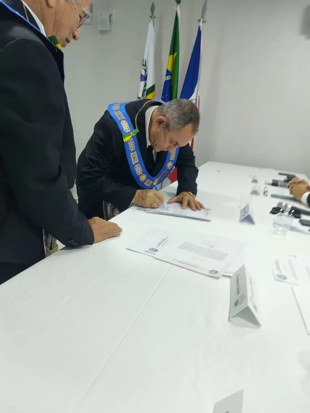 Registro fotográfico: ATO ADMINISTRATIVO DE POSSE DA DIRETORA EXECUTIVA DA APJ/GOB-RN, DE SECRETÁRIOS DO GOB-RN E DE JUÍZES DOS TRIBUNAIS MAÇÔNICOS DO GOB-RN.
