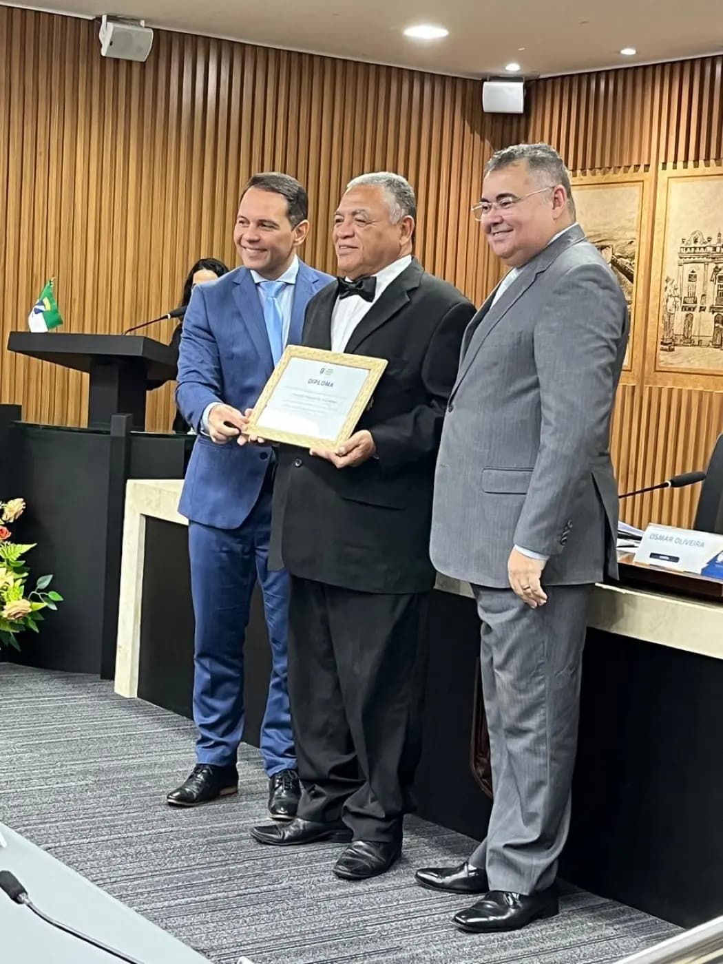 Registro fotográfico: SESSÃO SOLENE EM HOMENAGEM AO DIA DO MAÇOM 2025 – CÂMARA MUNICIPAL DE NATAL/RN.