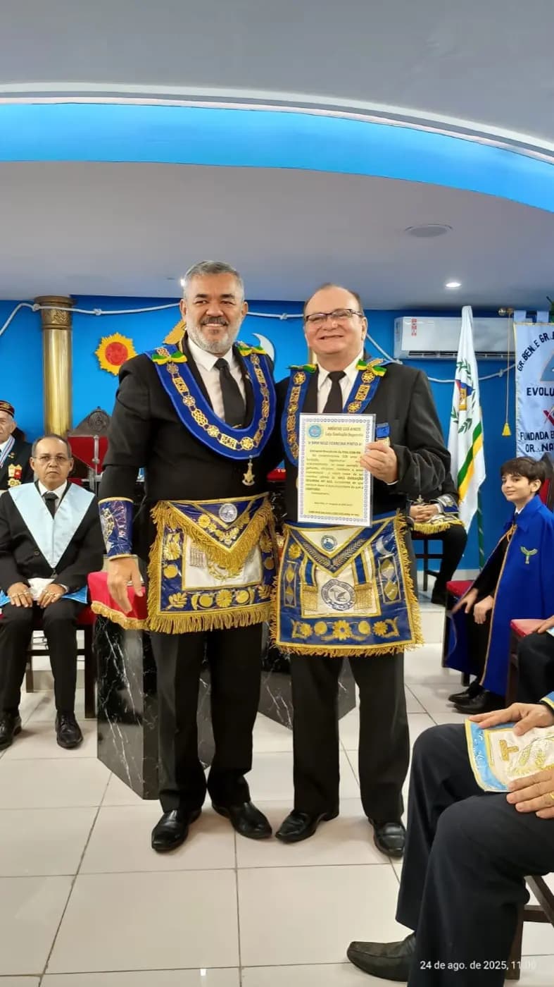 Registro fotográfico: SESSÃO MAGNA PÚBLICA ALUSIVA AO 119º ANO DE FUNDAÇÃO DA LOJA MAÇÔNICA EVOLUÇÃO SEGUNDA Nº 852, ORIENTE DE NATAL/RN.