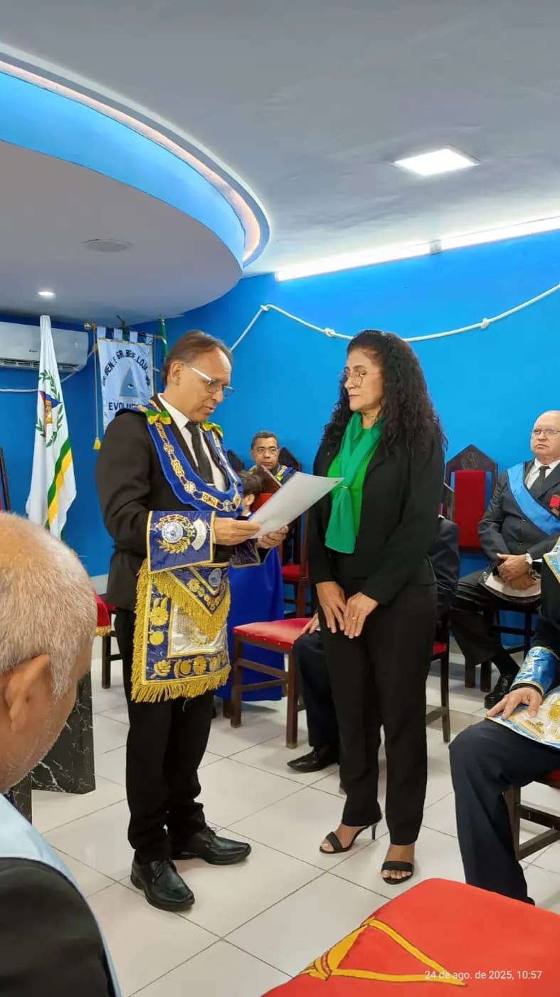 Registro fotográfico: SESSÃO MAGNA PÚBLICA ALUSIVA AO 119º ANO DE FUNDAÇÃO DA LOJA MAÇÔNICA EVOLUÇÃO SEGUNDA Nº 852, ORIENTE DE NATAL/RN.