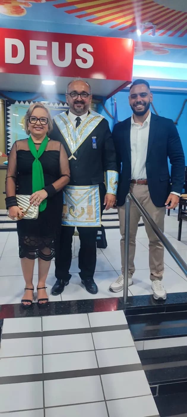 Registro fotográfico: 34ª SESSÃO MAGNA PÚBLICA PROMOVIDA PELA LOJA MAÇÔNICA JERÔNIMO ROSADO Nº 1994, ORIENTE DE MOSSORÓ/RN, ALUSIVA À 49ª NOITE DA CULTURA.