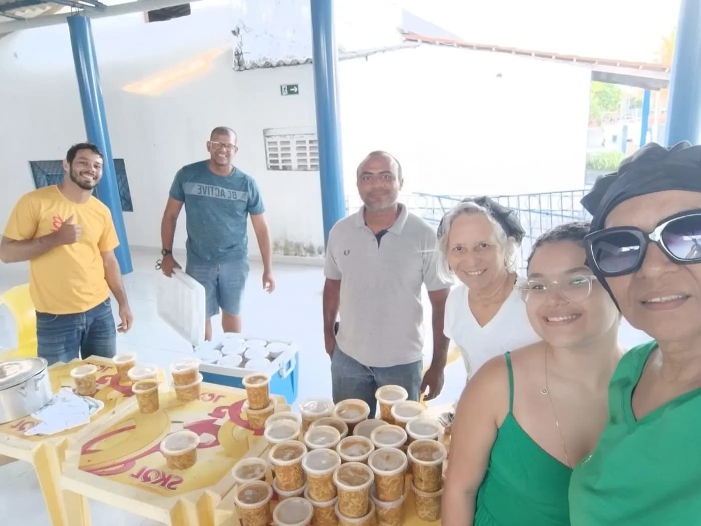 Registro fotográfico: AÇÃO FILANTRÓPICA REALIZADA PELA LOJA MAÇÔNICA PEDRO ALVES PINHEIRO Nº 3.918, ORIENTE DE EXTREMOZ-RN, EM CONJUNTO COM A FRATERNIDADE FEMININA CRUZEIRO DO SUL – FLOR DE LIZ, A ELA VINCULADA.