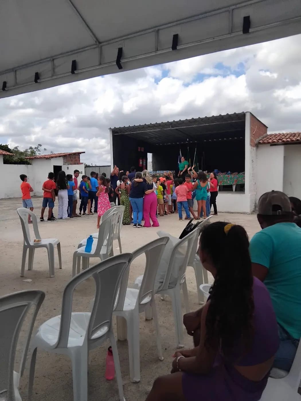 Registro fotográfico: AÇÃO FILANTRÓPICA REALIZADA PELA LOJA MAÇÔNICA SENADOR JOÃO CÂMARA Nº 3268, DO ORIENTE DE JOÃO CÂMARA-RN.