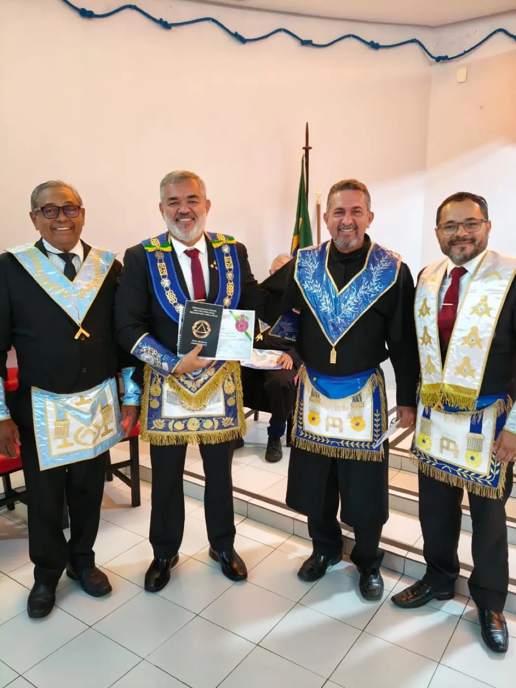 Registro fotográfico: LOJA MAÇÔNICA UNIVERSITÁRIA MÁRIO VILAR DE MELO Nº 4.085, ORIENTE DE NATAL/RN – SESSÃO DE RETORNO AOS TRABALHOS MAÇÔNICOS DO ANO DE 2026