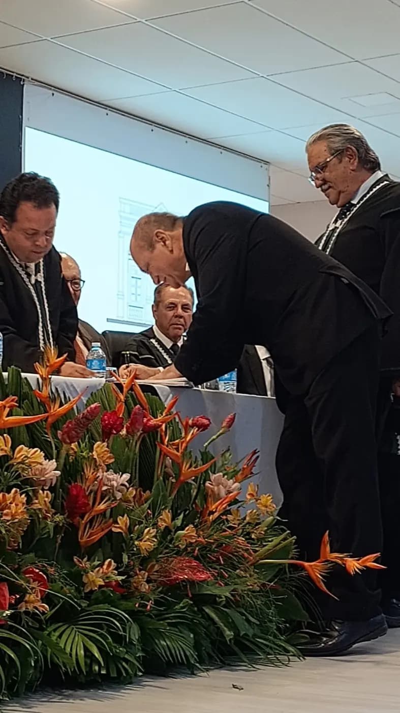 Registro fotográfico: INSTITUTO HISTÓRICO E GEOGRÁFICO DO RN EMPOSSA IRMÃO MAÇOM DO GOB-RN COMO SÓCIO EFETIVO