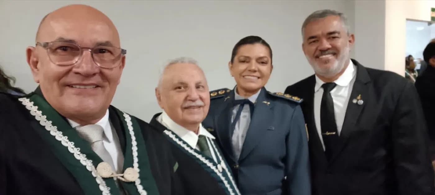 Registro fotográfico: INSTITUTO HISTÓRICO E GEOGRÁFICO DO RN EMPOSSA IRMÃO MAÇOM DO GOB-RN COMO SÓCIO EFETIVO