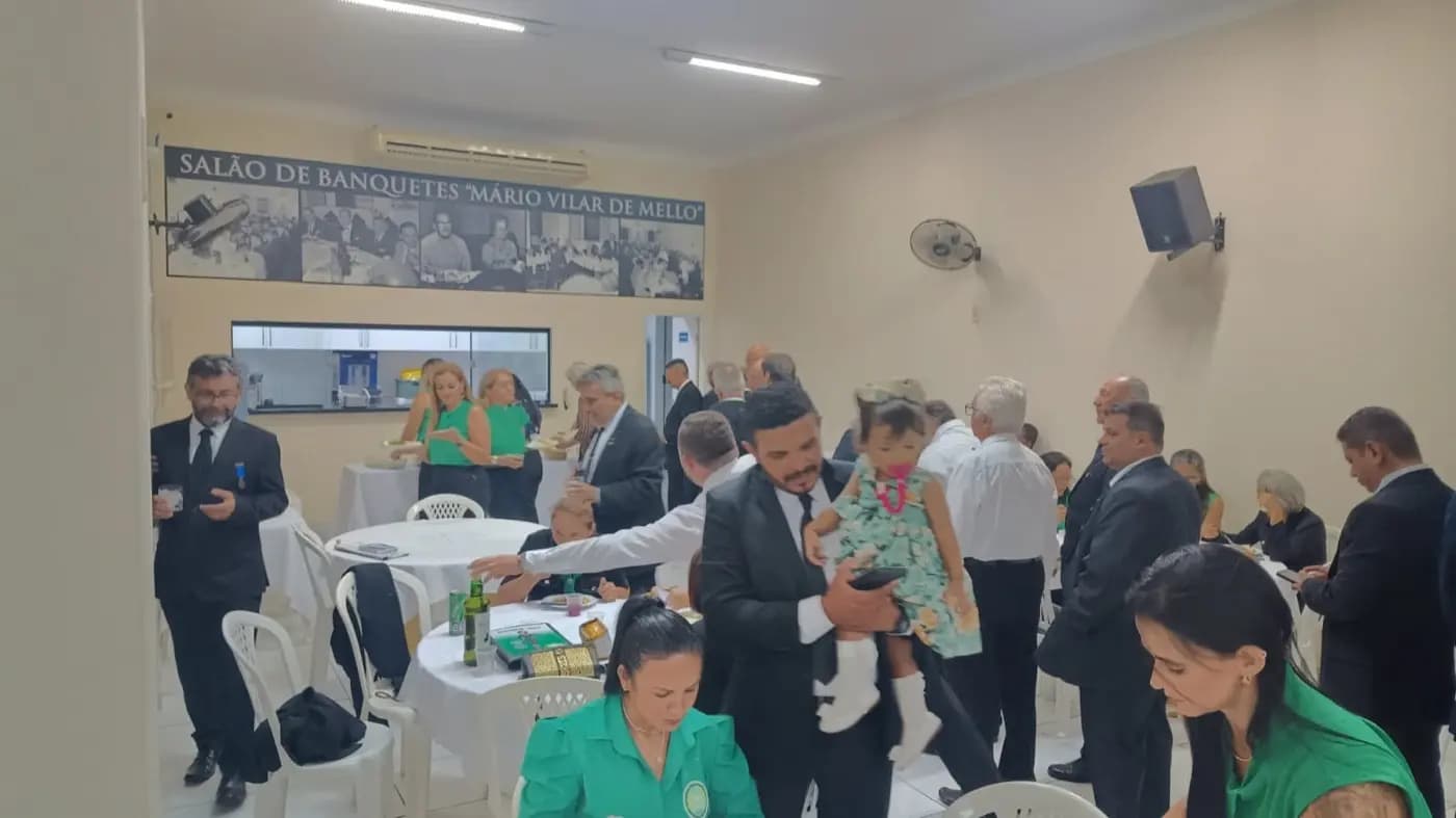 Registro fotográfico: LOJA MAÇÔNICA JOÃO CECÍLIO DA COSTA N° 2.116, ORIENTE DE NATAL/RN –SESSÃO MAGNA DE INICIAÇÃO.